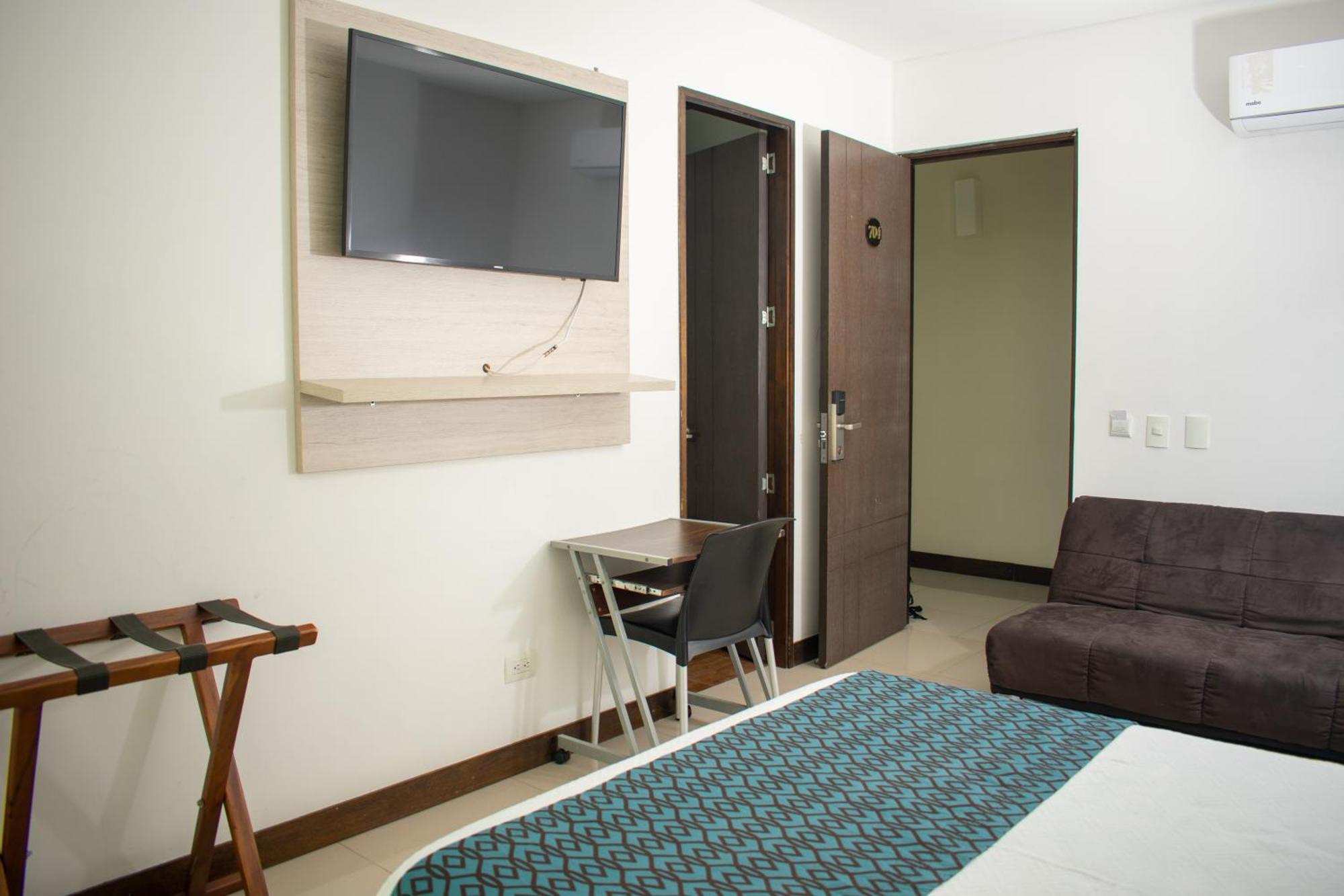 Hotel Cinco Monteria Bagian luar foto
