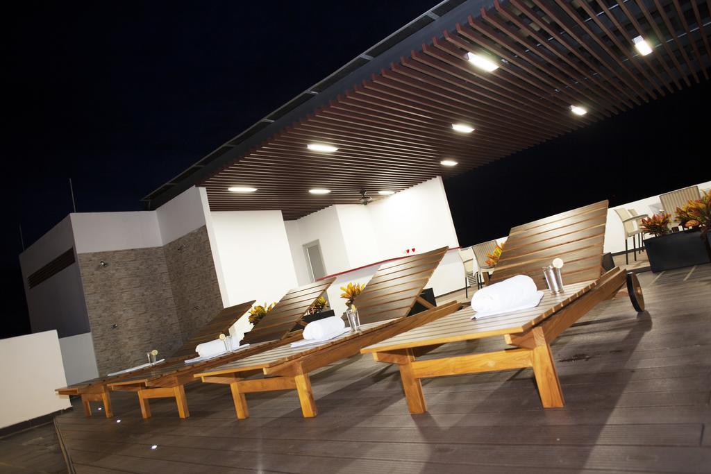 Hotel Cinco Monteria Bagian luar foto