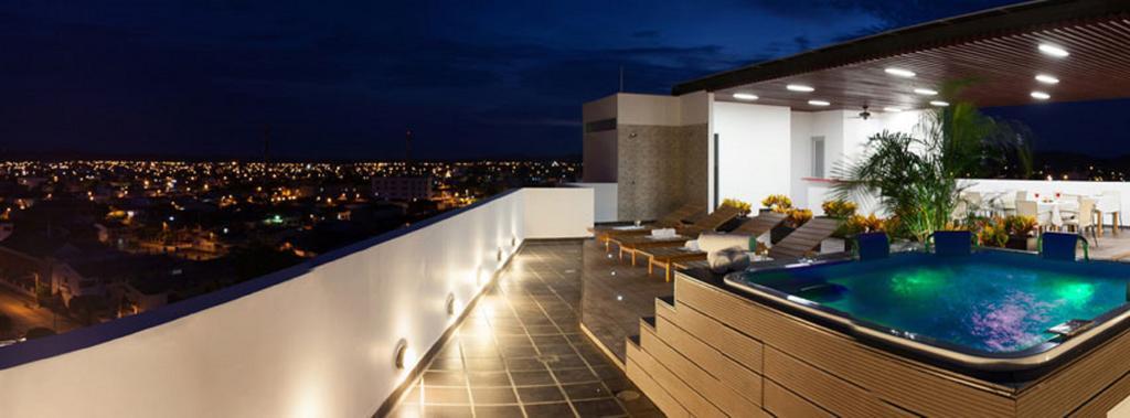 Hotel Cinco Monteria Bagian luar foto