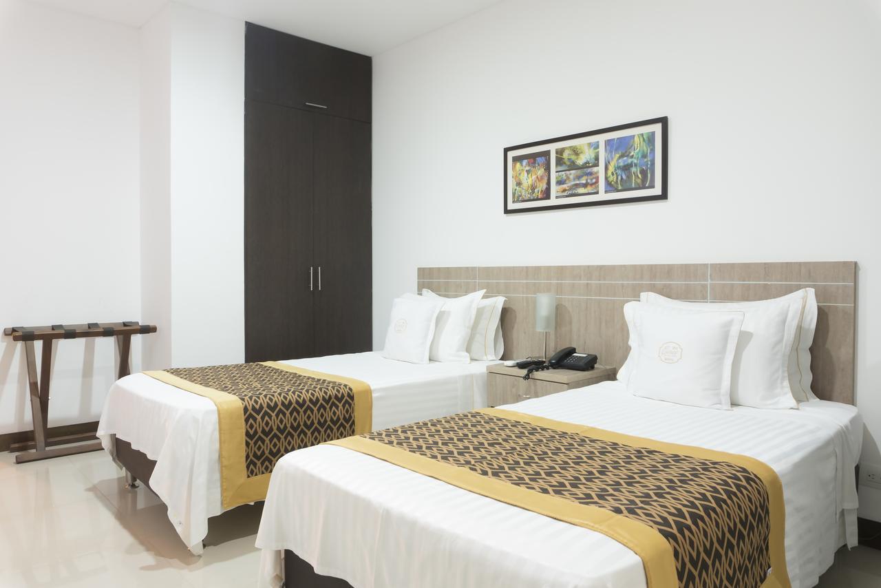 Hotel Cinco Monteria Bagian luar foto