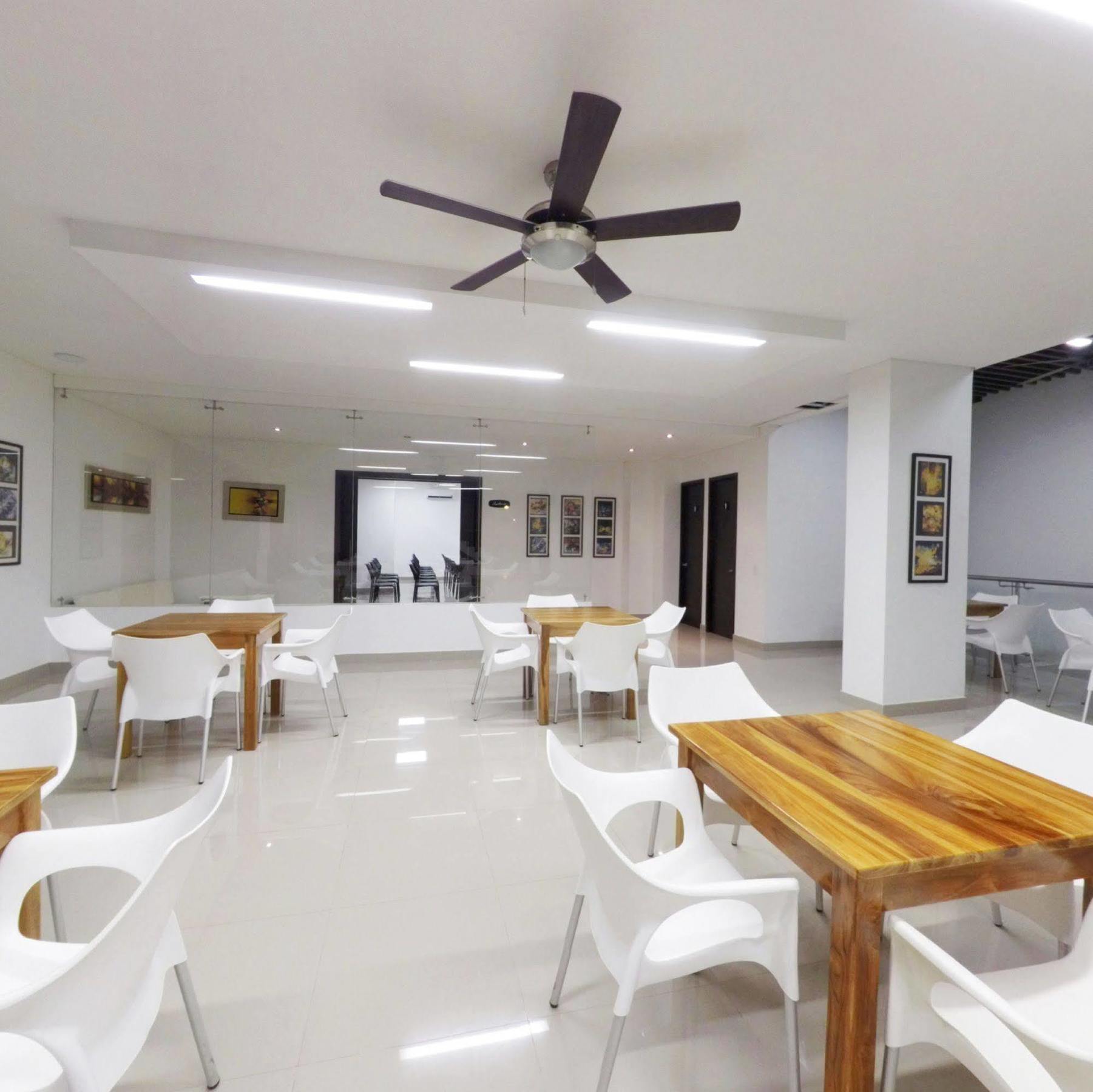 Hotel Cinco Monteria Bagian luar foto