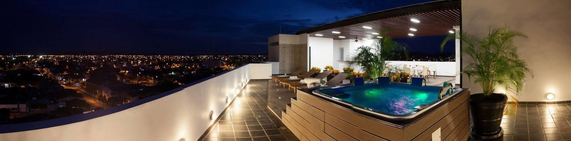 Hotel Cinco Monteria Bagian luar foto